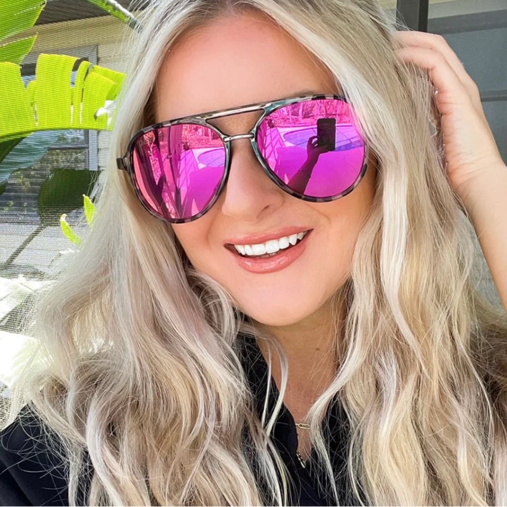 DAX Eyewear Earhart Sunglasses - Picture 2 of 2
